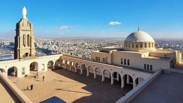 الجزائر